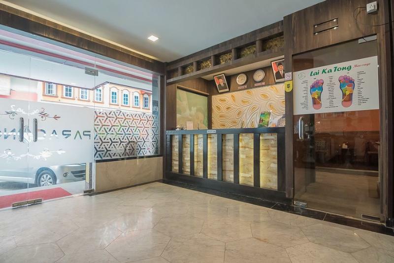 Отель Reddoorz Near Nagoya Hill Batam Экстерьер фото