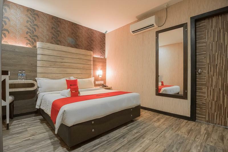 Отель Reddoorz Near Nagoya Hill Batam Экстерьер фото