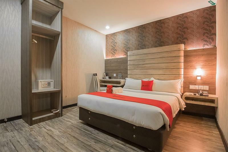 Отель Reddoorz Near Nagoya Hill Batam Экстерьер фото